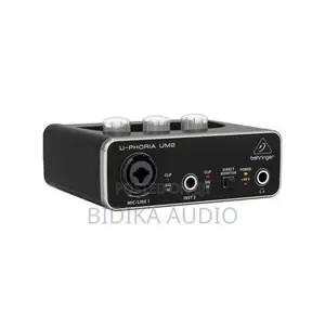 Behringer U-Phoria Um2 2x2 USB Audio Interface