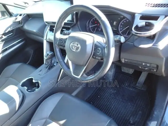 Toyota Harrier 2.0 2020 Blue