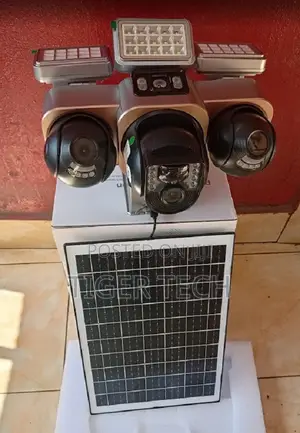 4g Triple Lens Solar Camera With Led Lights