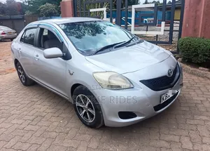 Toyota Belta 2006 Silver