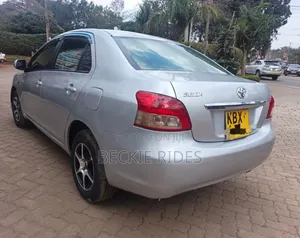 Toyota Belta 2006 Silver