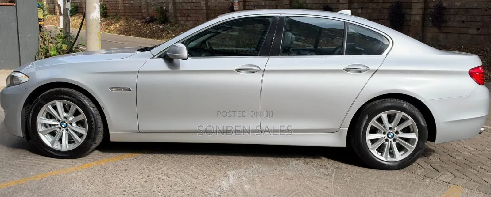 BMW 523i 2012 Silver