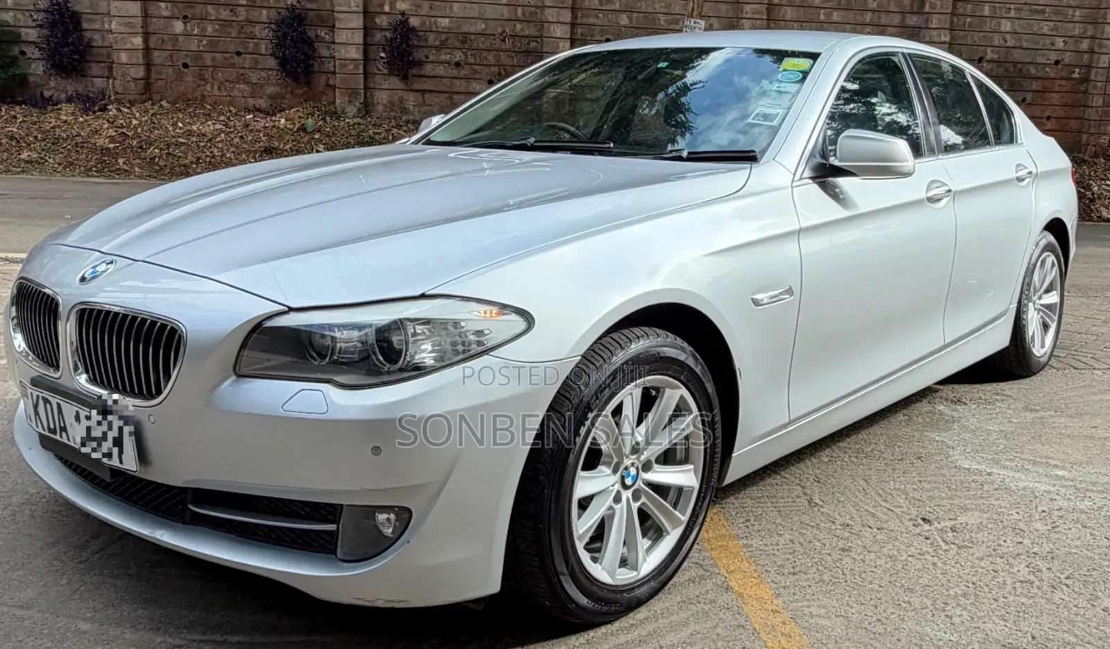 BMW 523i 2012 Silver