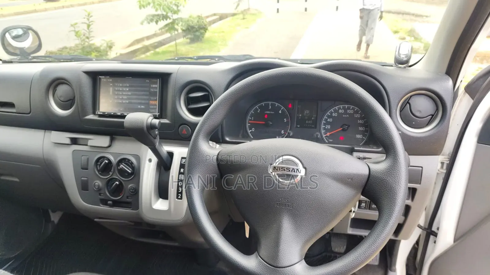 Nissan Caravan (Urvan) 2020 White