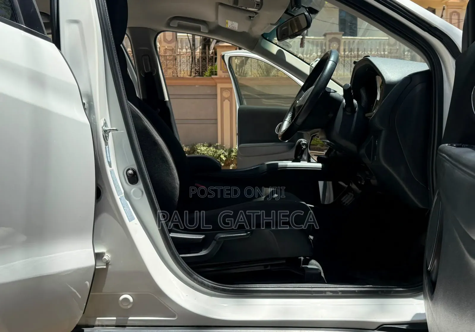 Honda Vezel 2016 White
