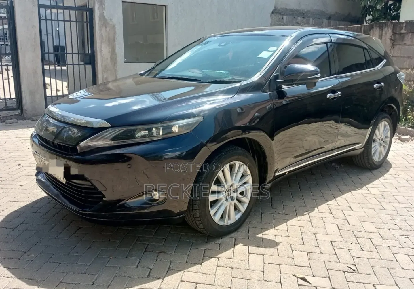 Toyota Harrier 2016 Matt Black