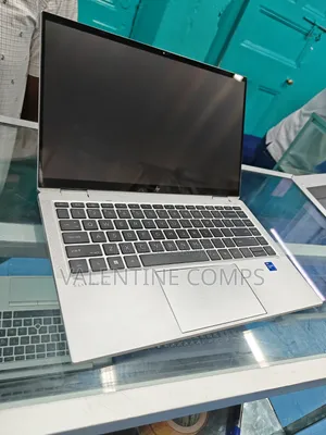 Laptop HP EliteBook 1040 G8 16GB Intel Core i7 SSD 512GB