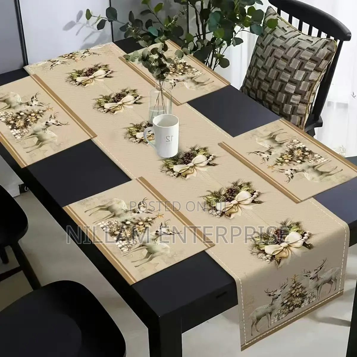 Light Polyyester Material Table Runner Plus 4 Table Mats*