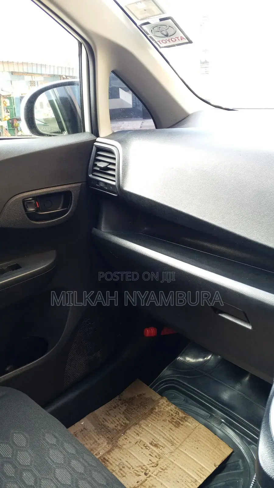 Toyota Ractis 2014 White