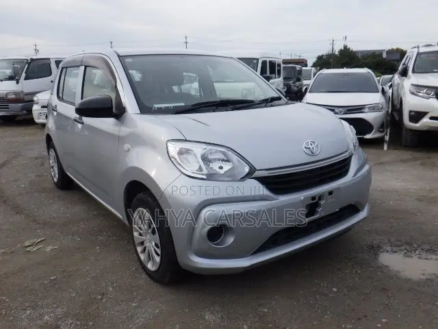 Toyota Passo 2020 Silver
