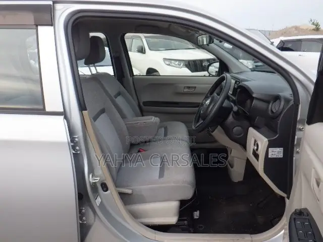 Toyota Passo 2020 Silver