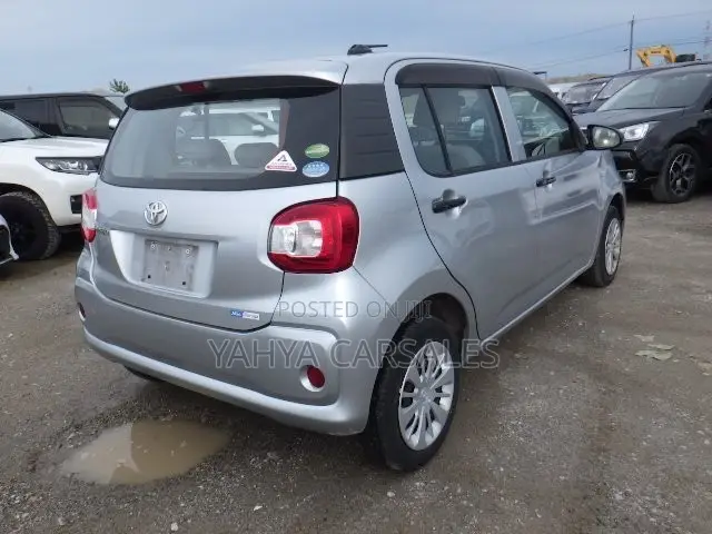 Toyota Passo 2020 Silver