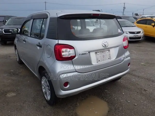Toyota Passo 2020 Silver