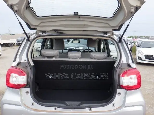 Toyota Passo 2020 Silver