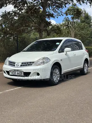 Nissan Tiida 2011 White