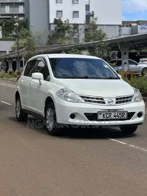 Nissan Tiida 2011 White