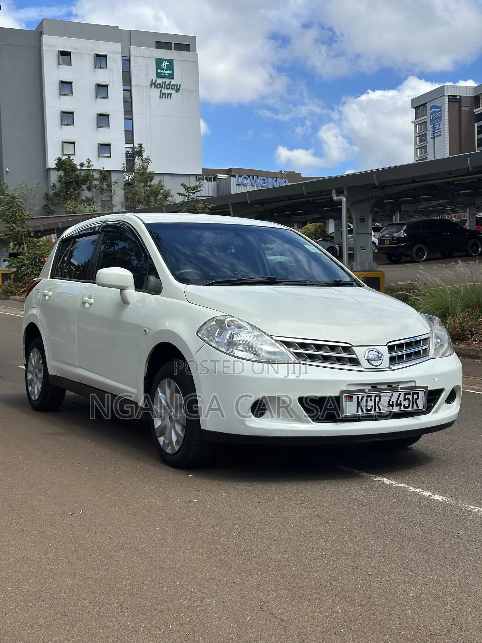 Nissan Tiida 2011 White