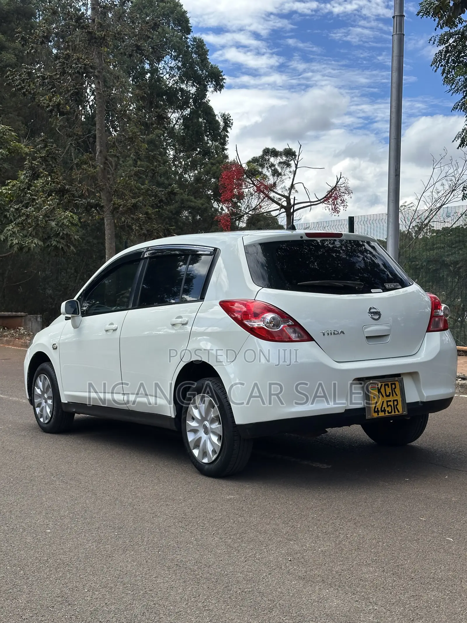 Nissan Tiida 2011 White