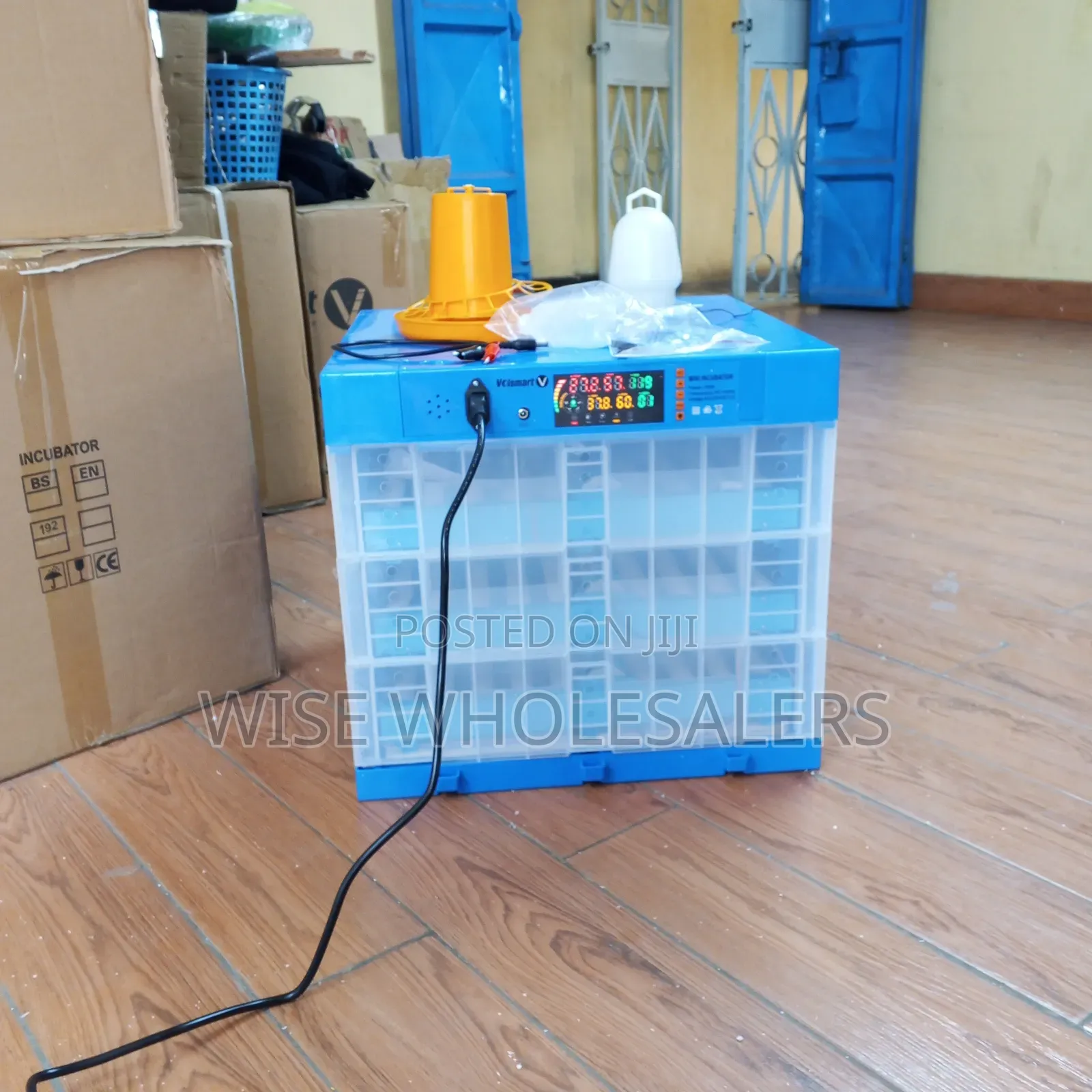 192 Eggs Automatic Incubator