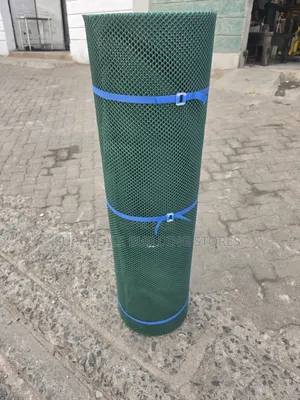 Plastic Chicken Wire Mesh, Poultry Mesh 1mtr by 25m.