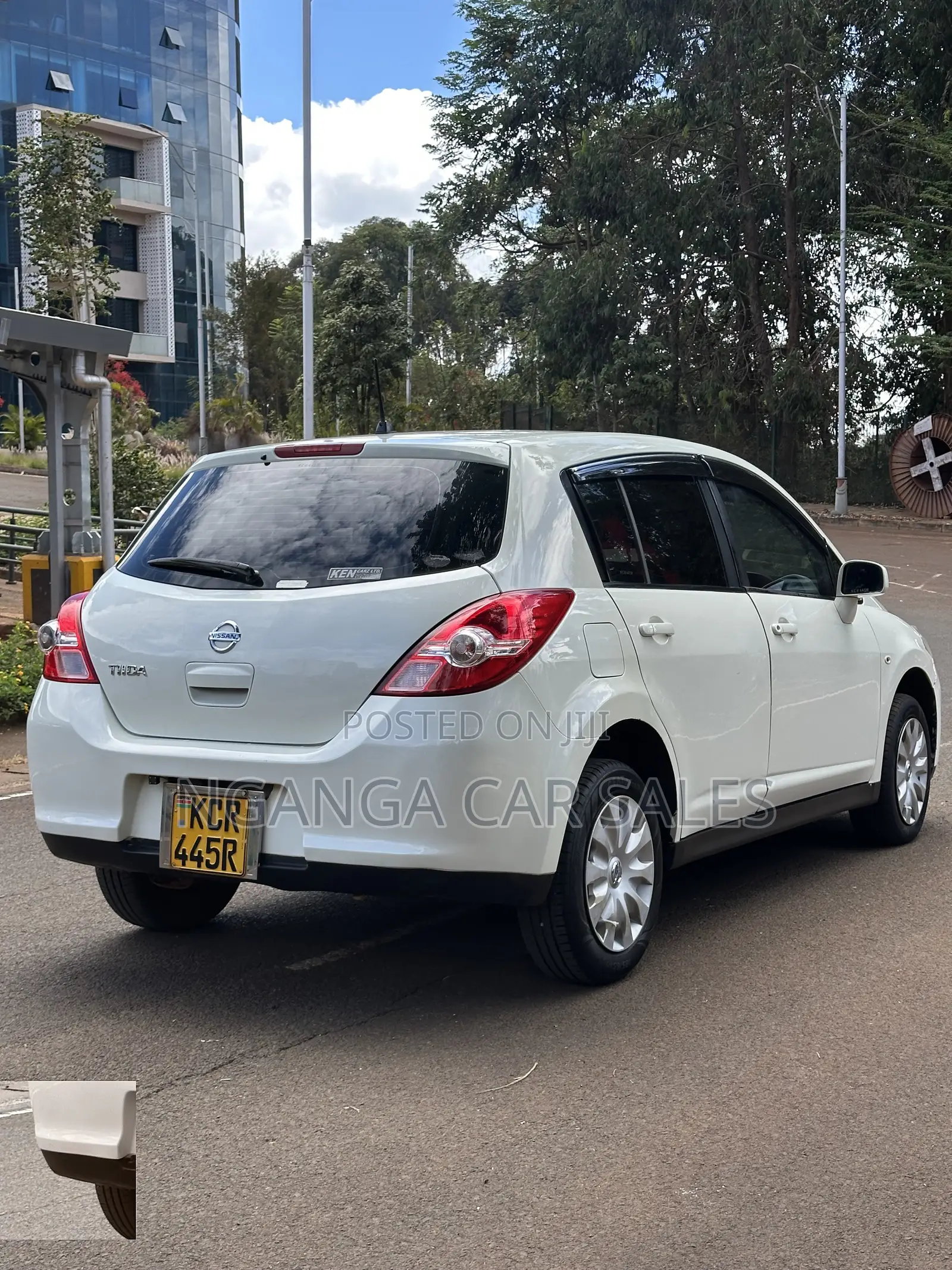 Nissan Tiida 2011 White