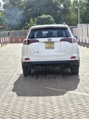 Toyota RAV4 2015 White