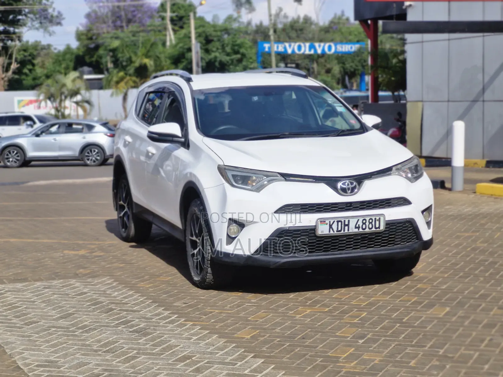 Toyota RAV4 2015 White