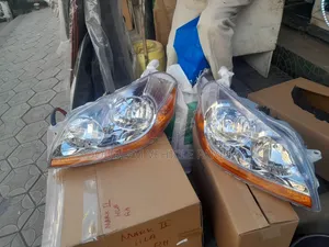 Mark 11 Grande Headlamp/Front Lamp Non Xenon 1964-2005 JZx110/GX110