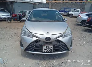 Toyota Vitz 1.0 FWD 5dr 2018 Silver