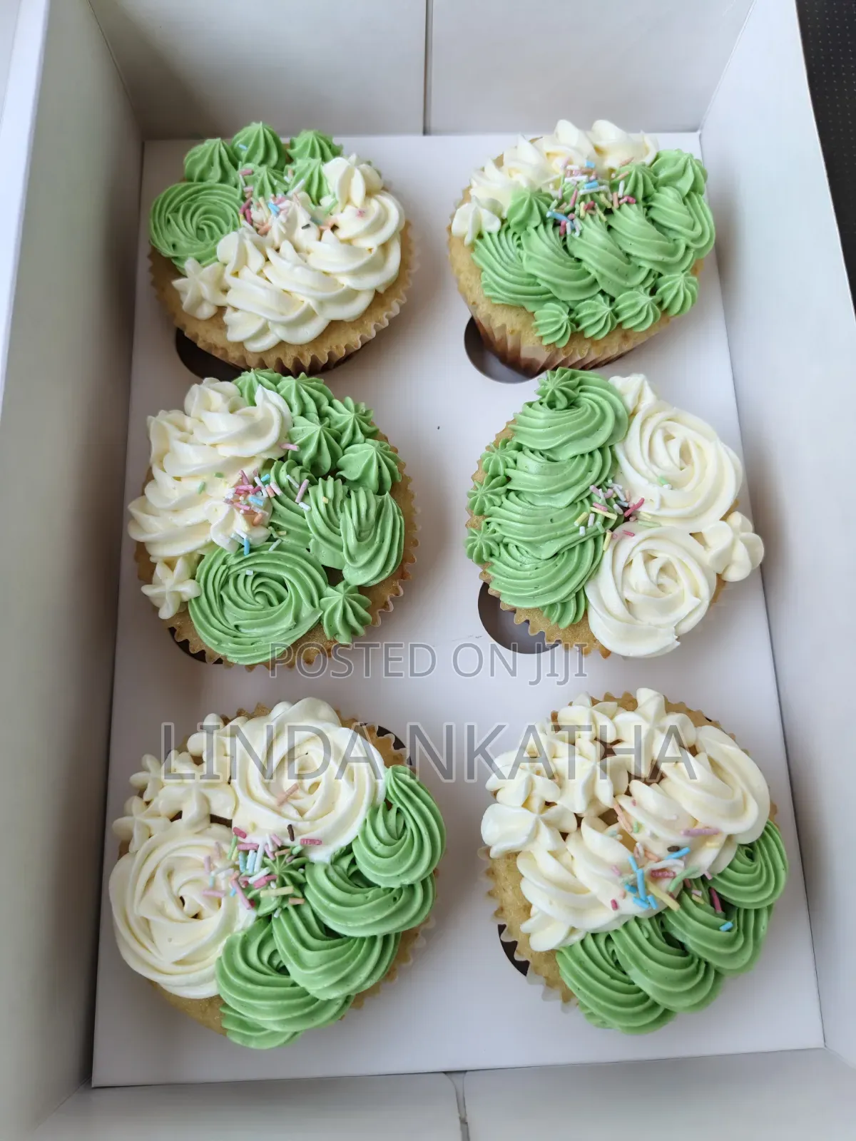Cupcakes (Frosted)