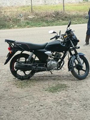 TVS HLX 125 2017 Black