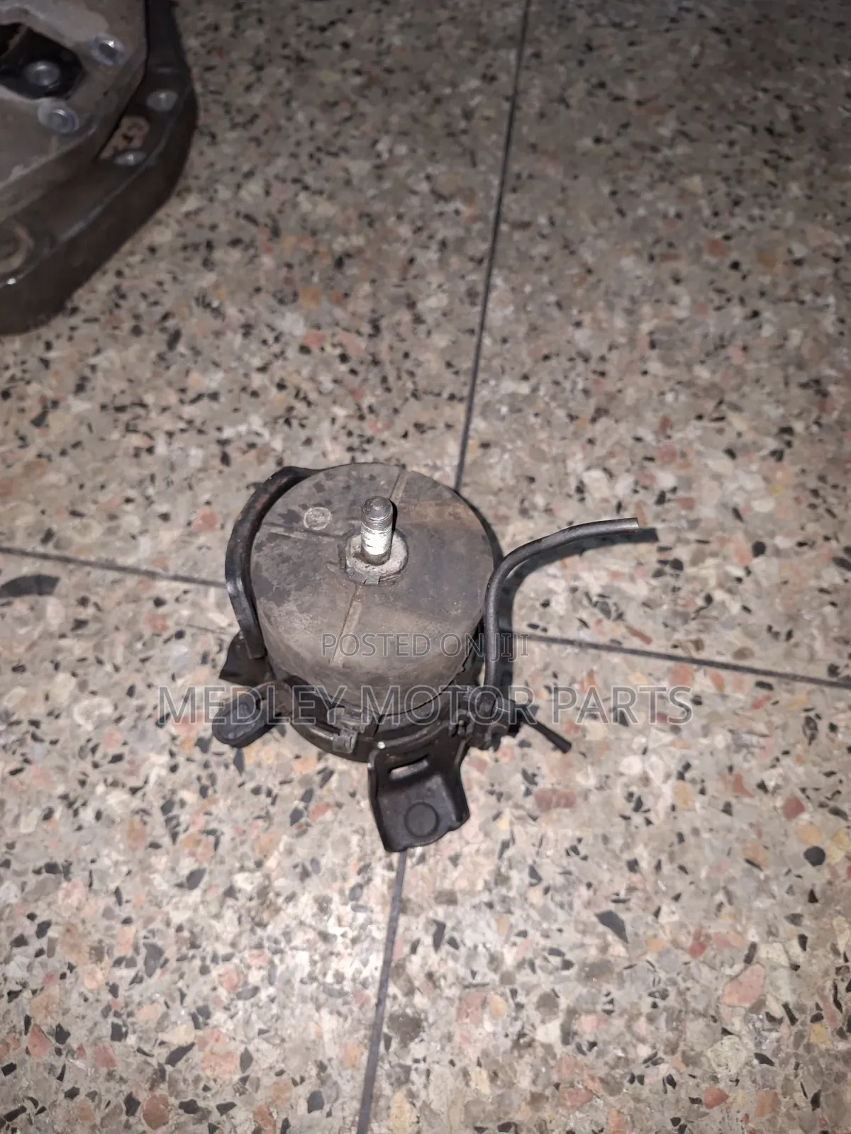 Harrier /Lexus Rx 350 Engine Mount