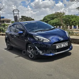 Toyota Aqua 2018 Blue