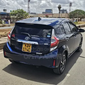 Toyota Aqua 2018 Blue