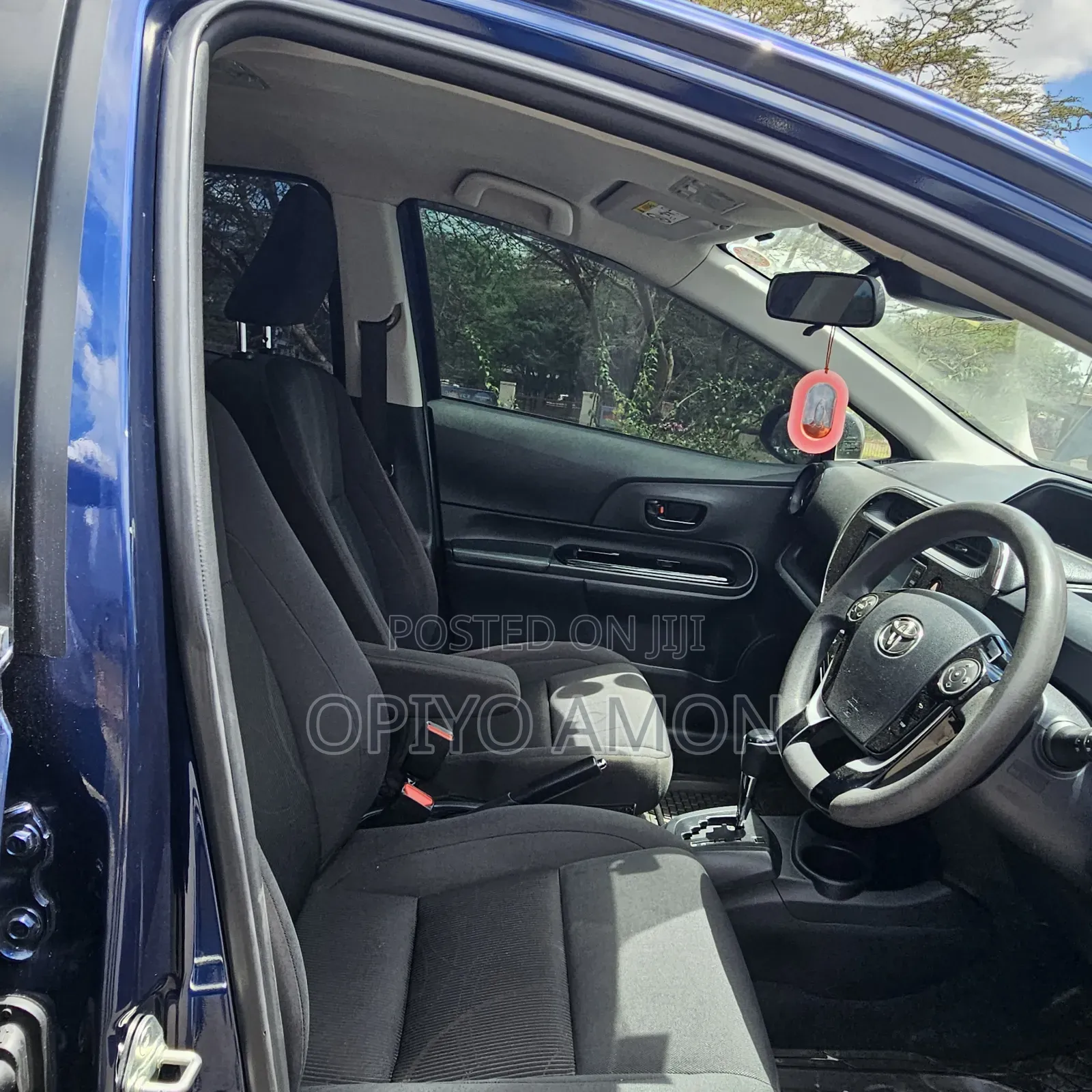 Toyota Aqua 2018 Blue