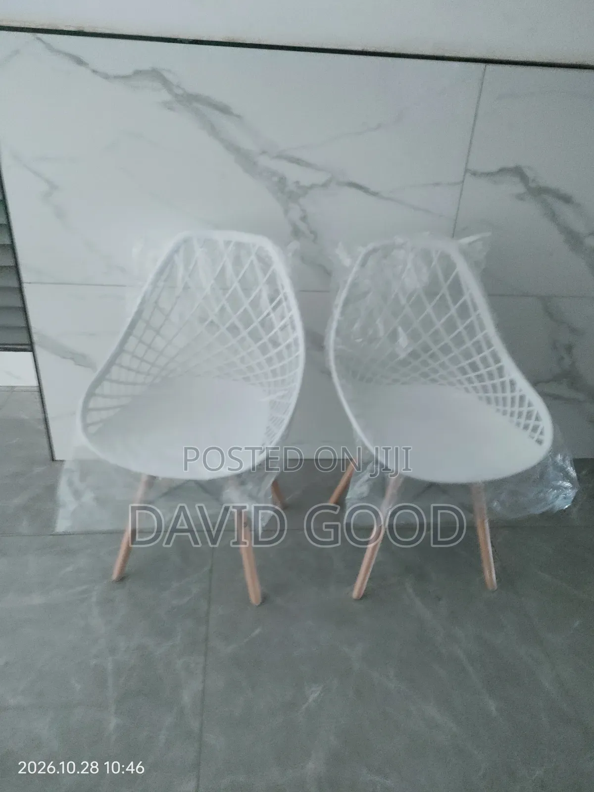 Eames Chair White Mesh