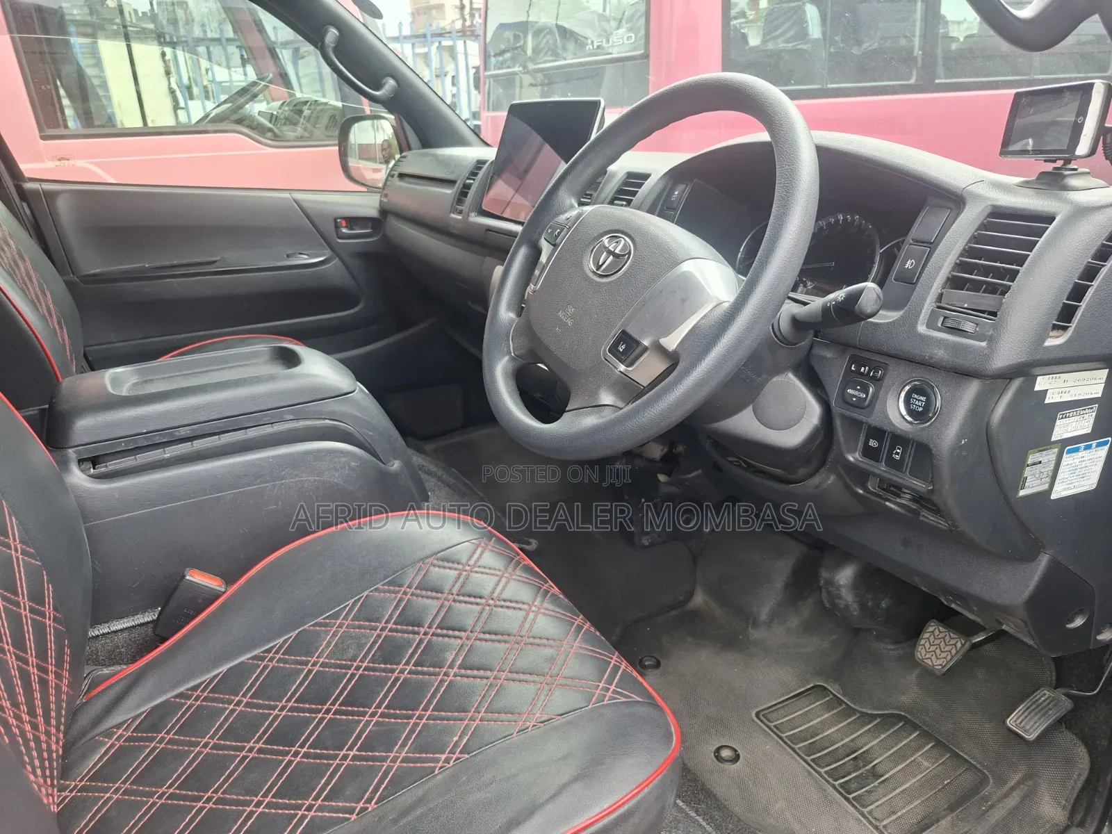 Toyota HiAce 2019 Black