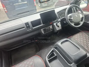 Toyota HiAce 2019 Black