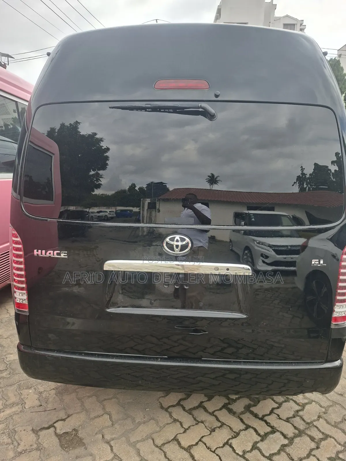 Toyota HiAce 2019 Black