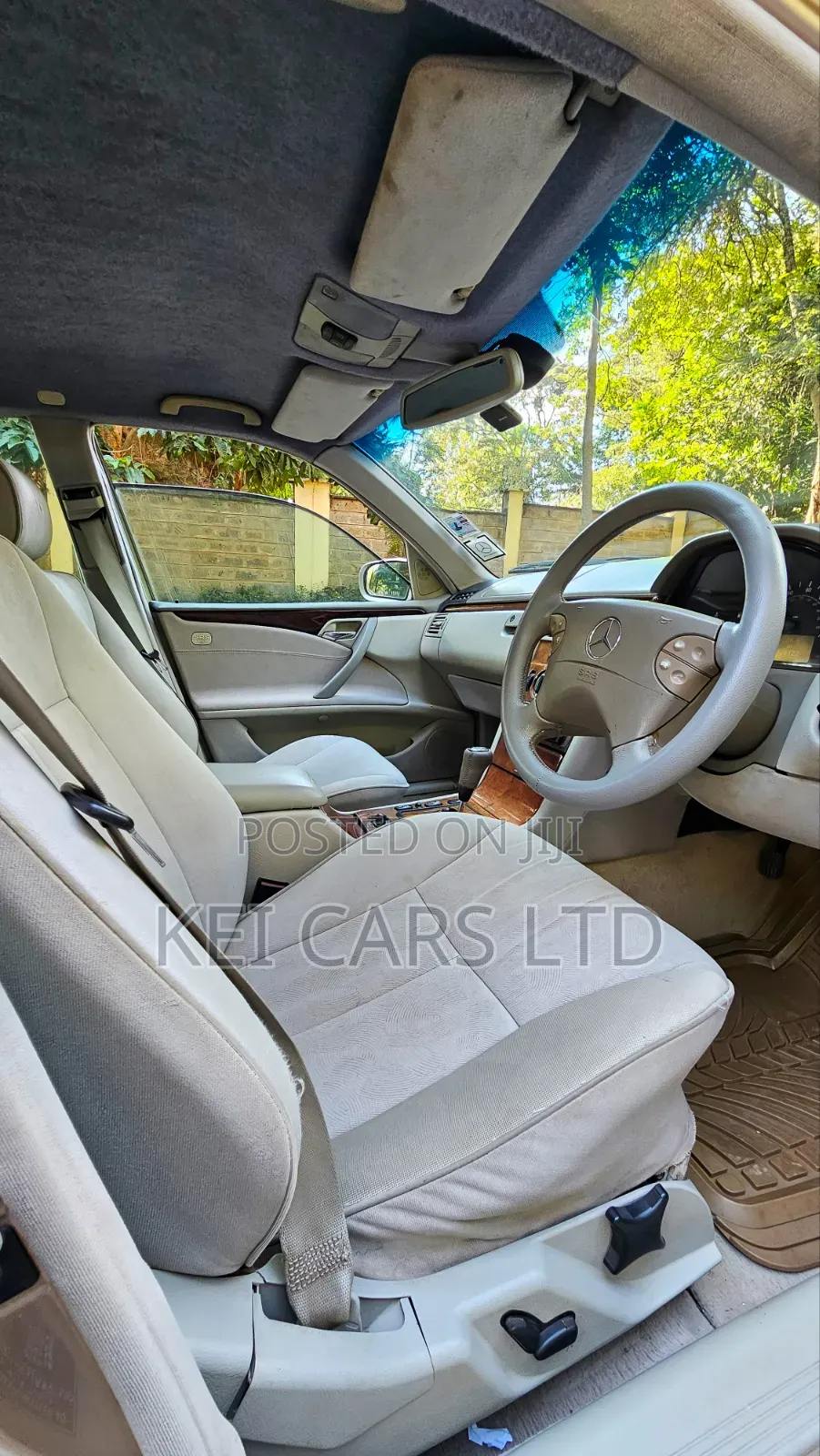 Mercedes-Benz E220 1999 Beige