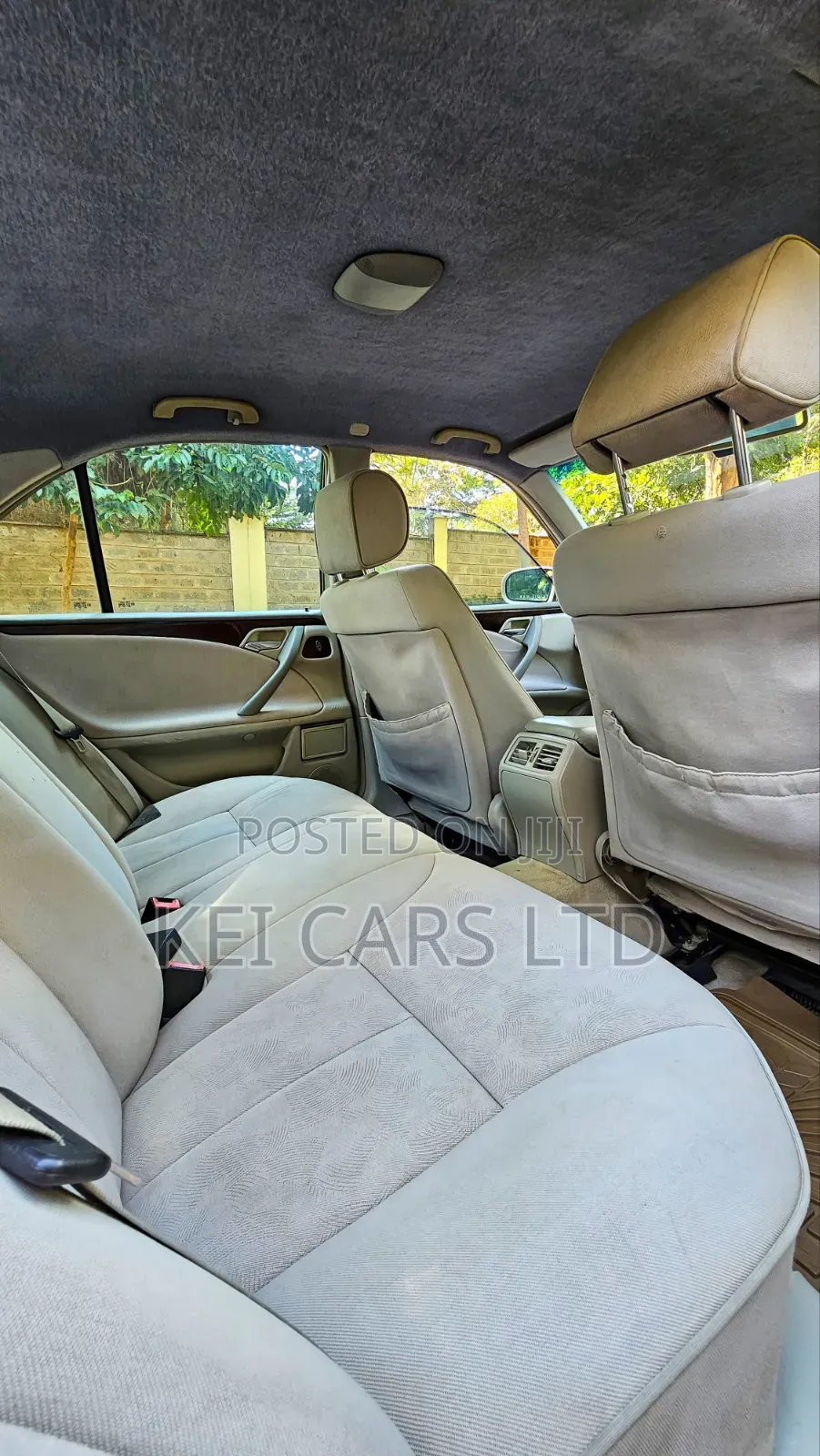 Mercedes-Benz E220 1999 Beige
