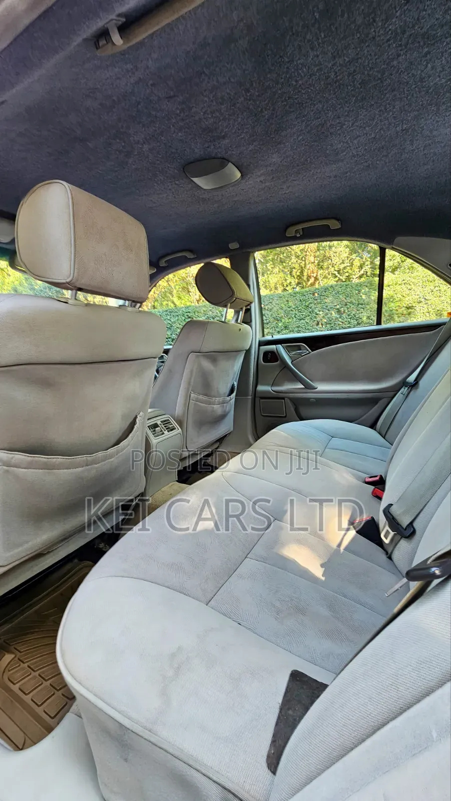 Mercedes-Benz E220 1999 Beige