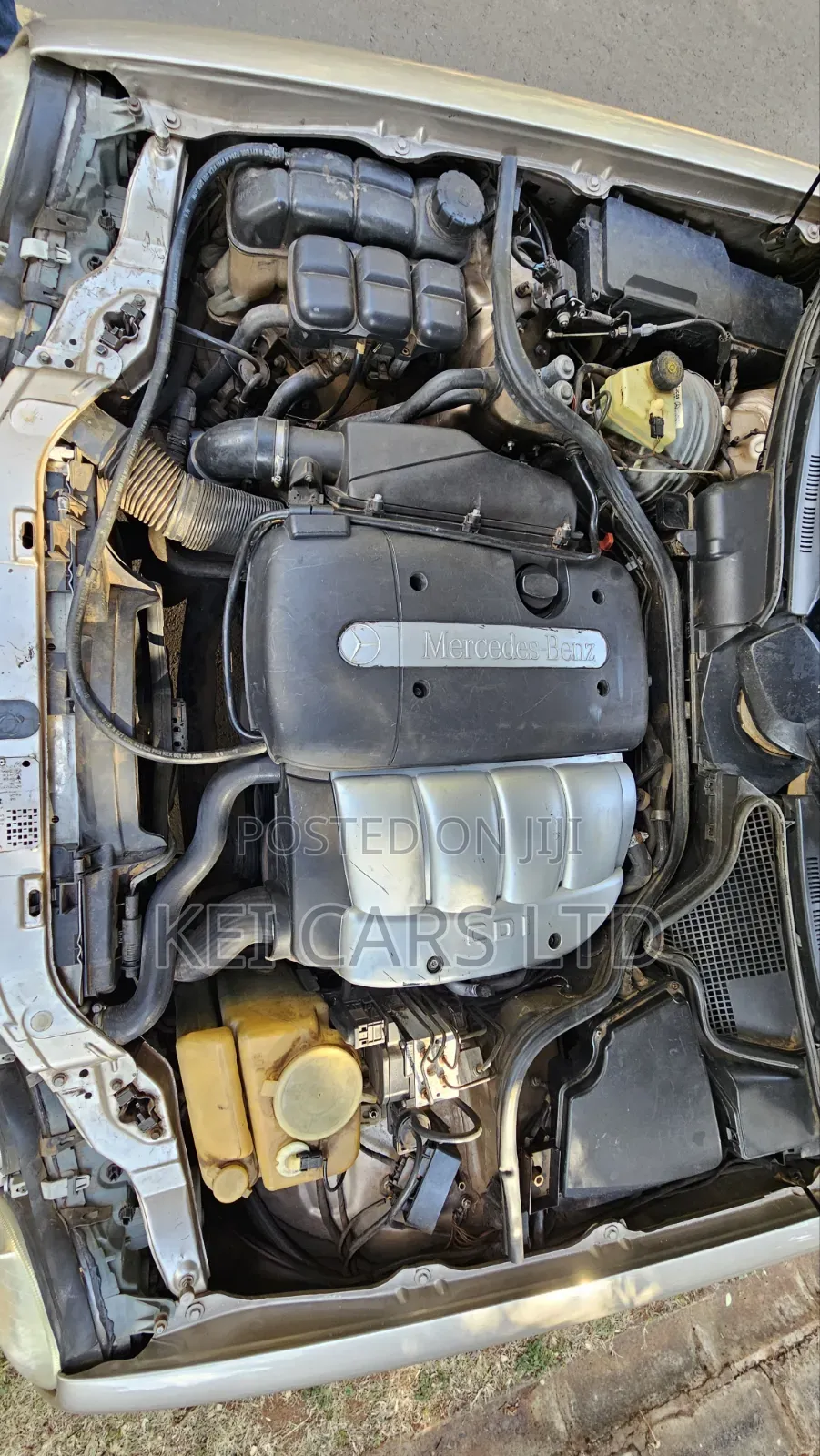 Mercedes-Benz E220 1999 Beige