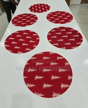 6-Piece White Christmas Tree Round Placemats