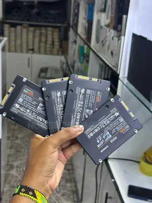 Samsung 512GB 2.5 SSD