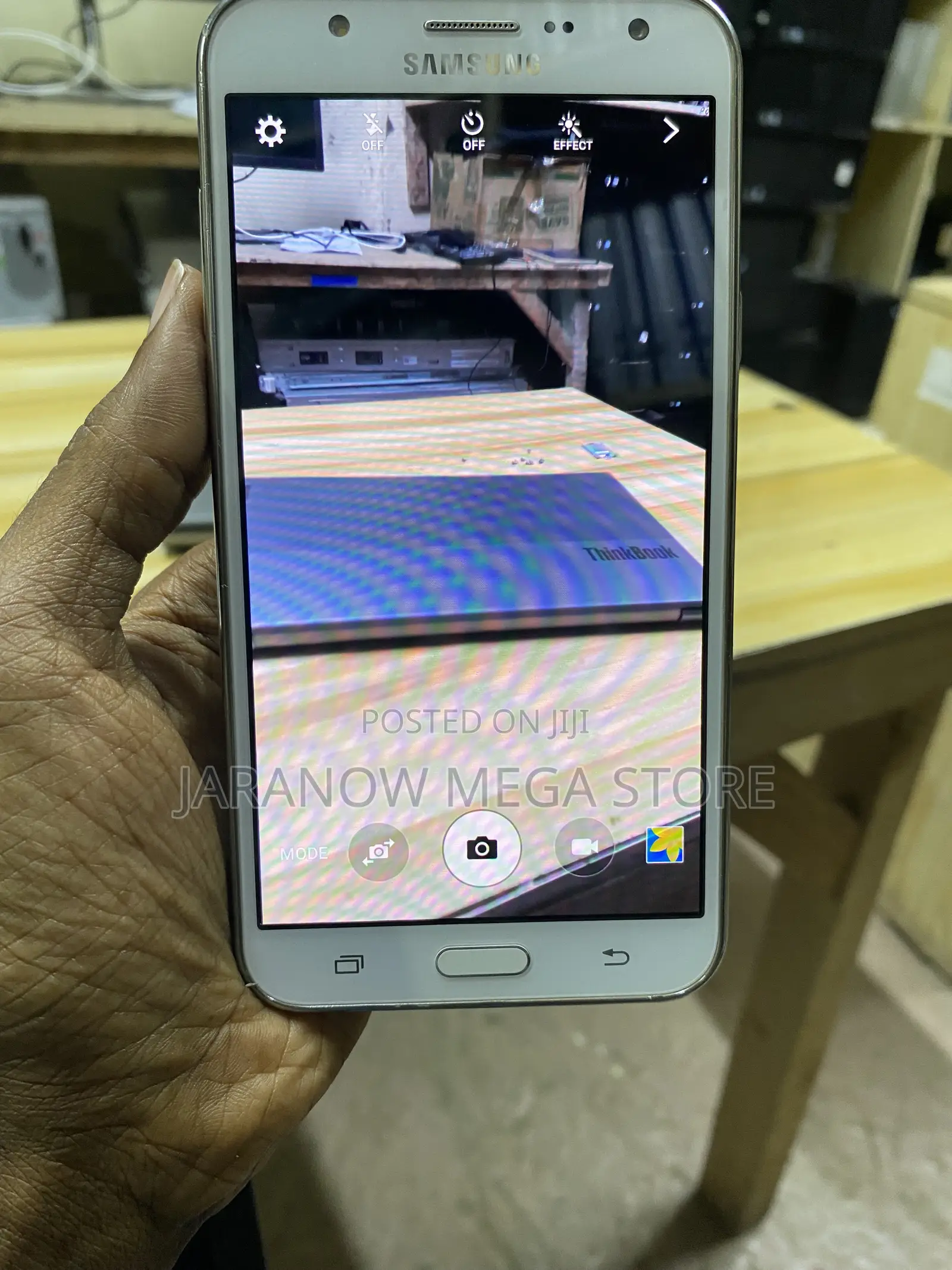 Samsung Galaxy J7 16 GB White