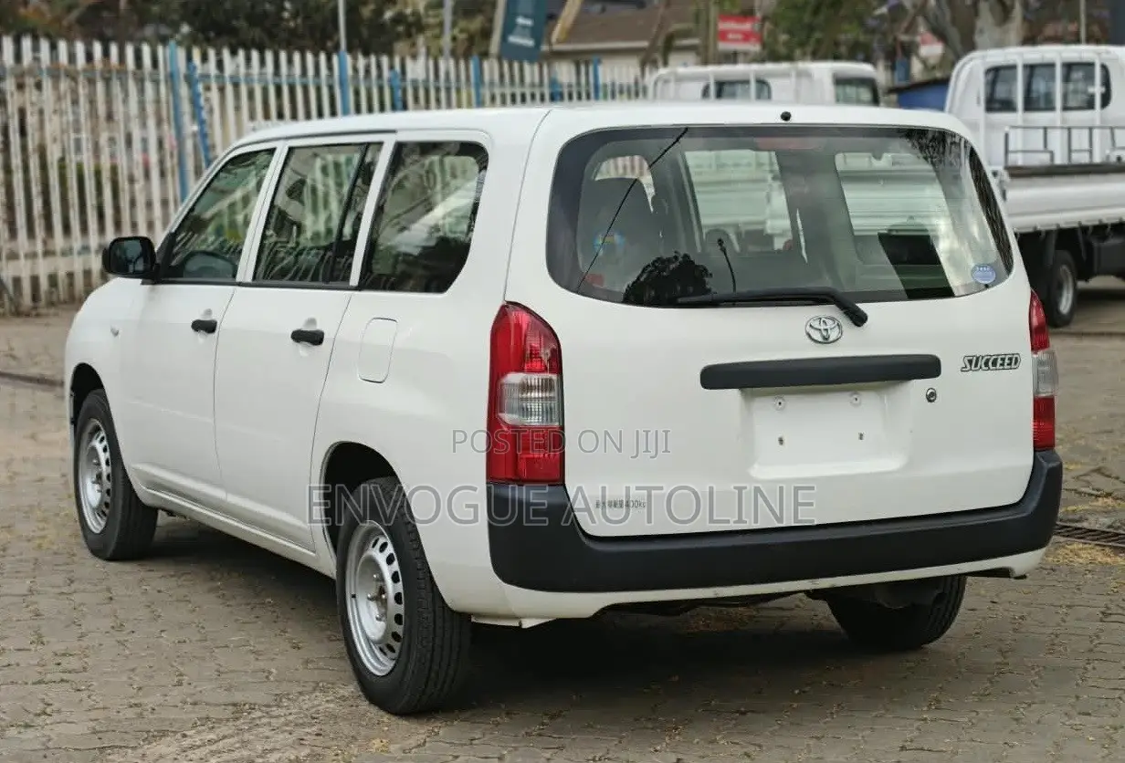 Toyota Succeed 2019 White