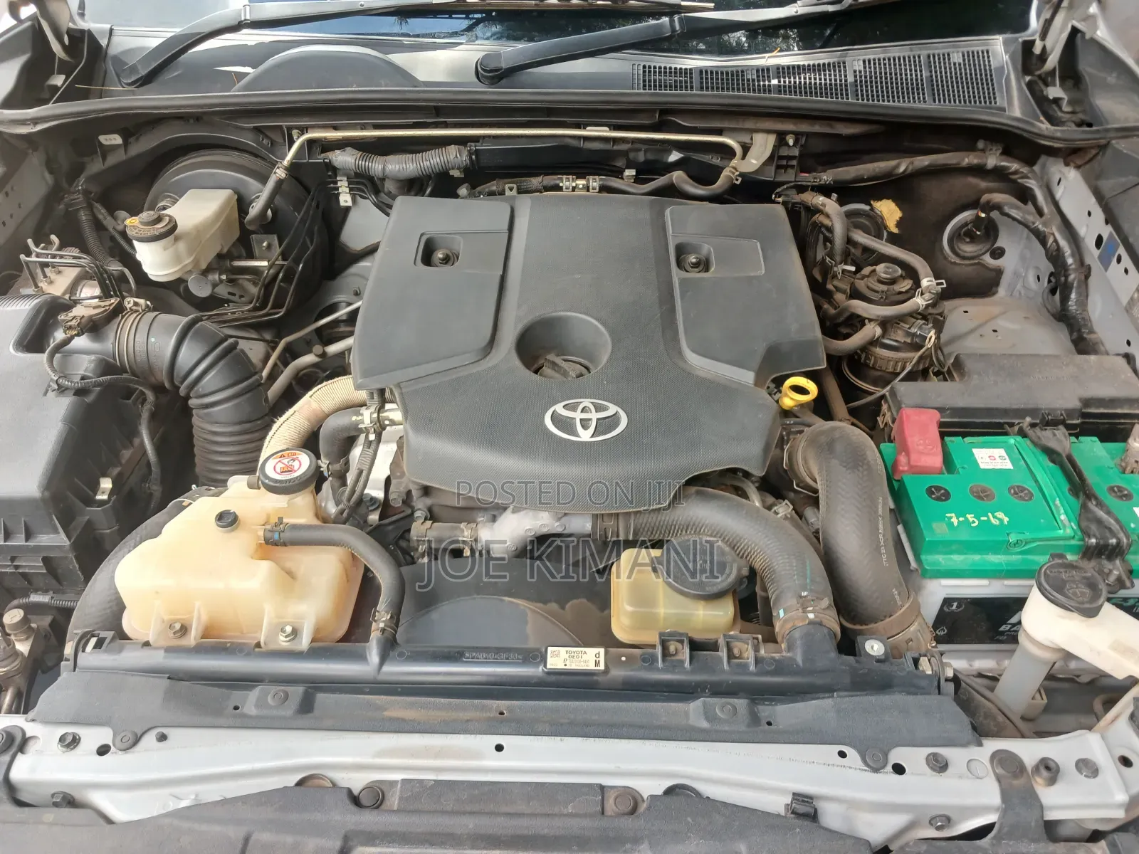 Toyota Hilux 2020 Silver
