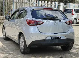 Mazda Demio 2019 Silver
