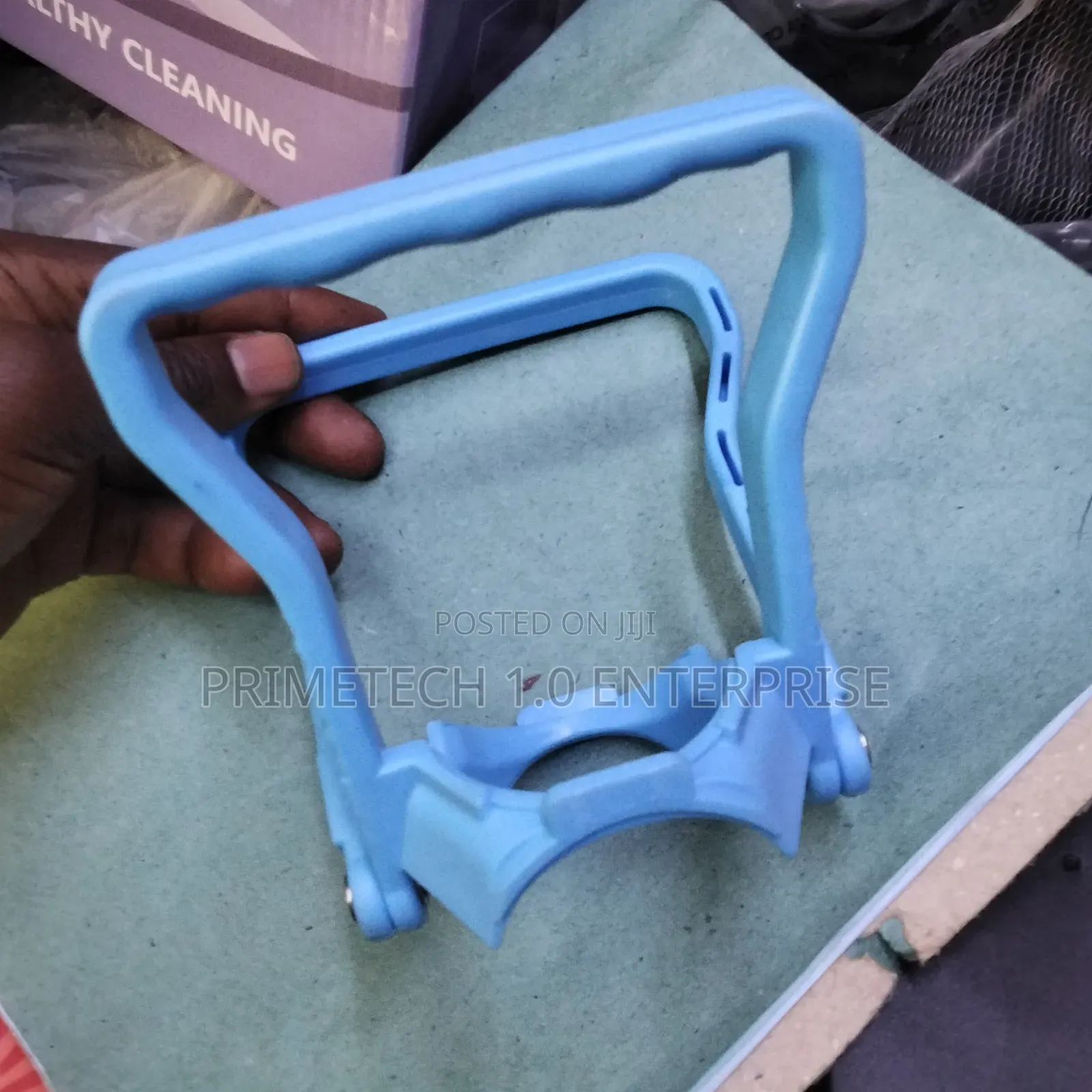 Heavy Duty Water Bottle Lifter